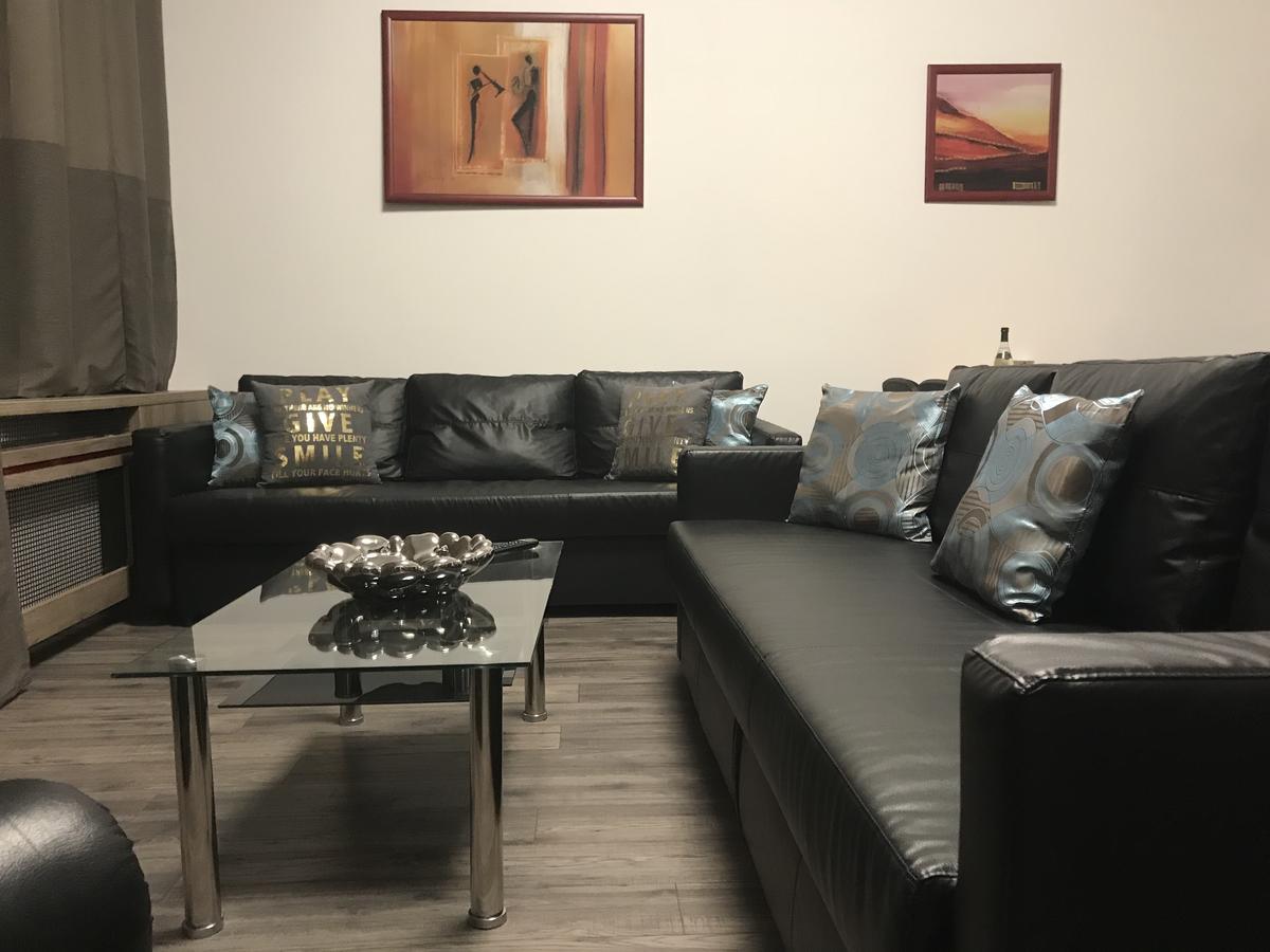 Old Town Boutique Apartments Либерц Экстерьер фото