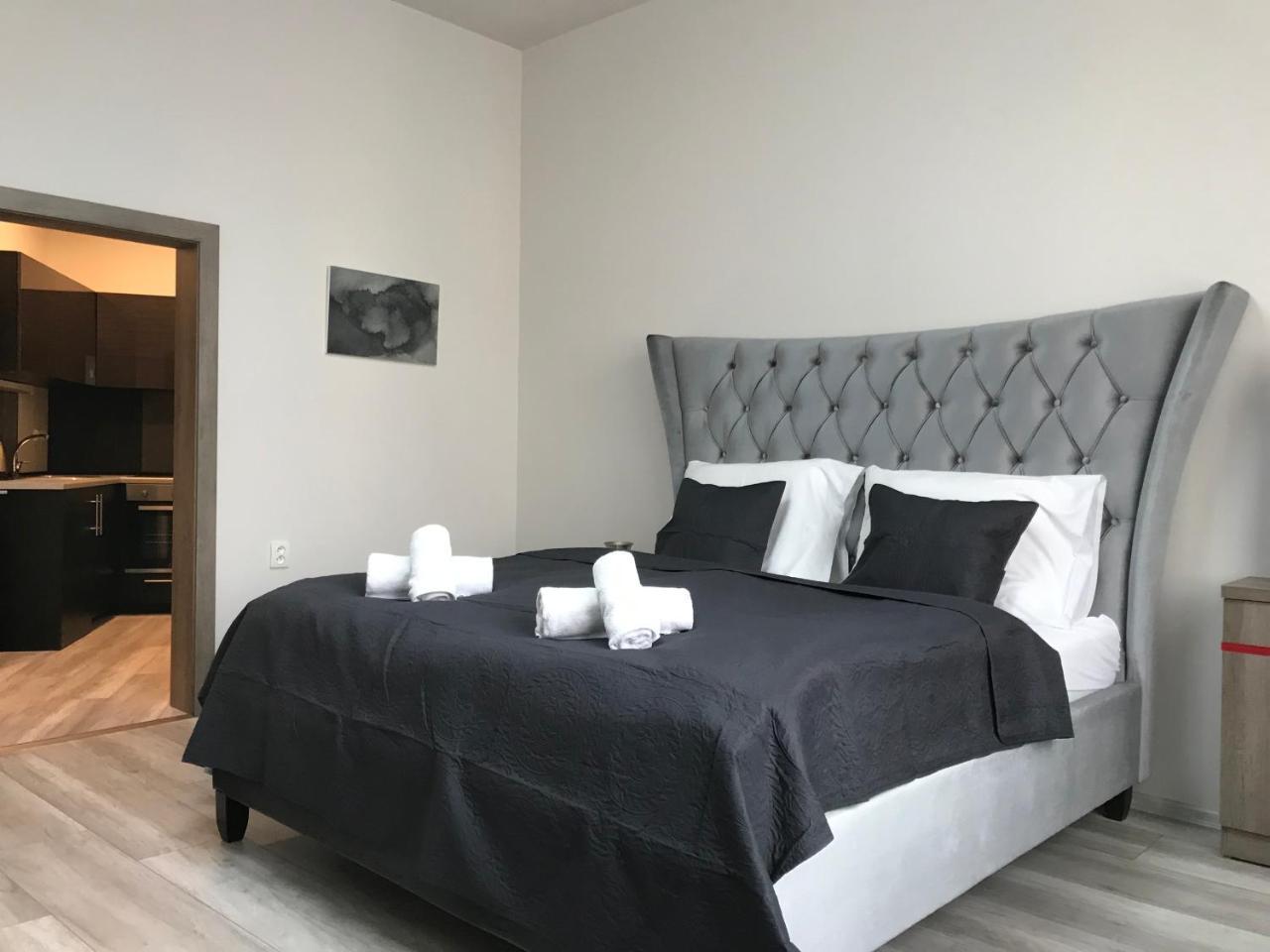 Old Town Boutique Apartments Либерц Экстерьер фото