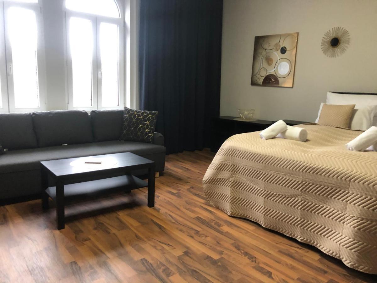 Old Town Boutique Apartments Либерц Экстерьер фото